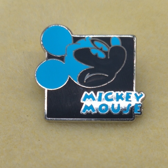 Disney Character Enamel Pins Lot Of 10 - Picture 3 of 12